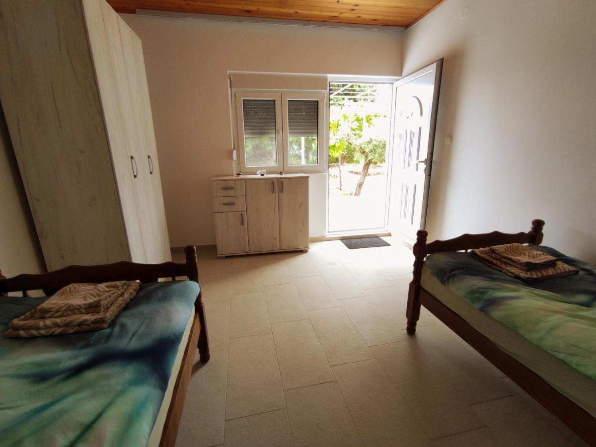 ヴィルパザル Celtis Shade Houseヴィラ エクステリア 写真