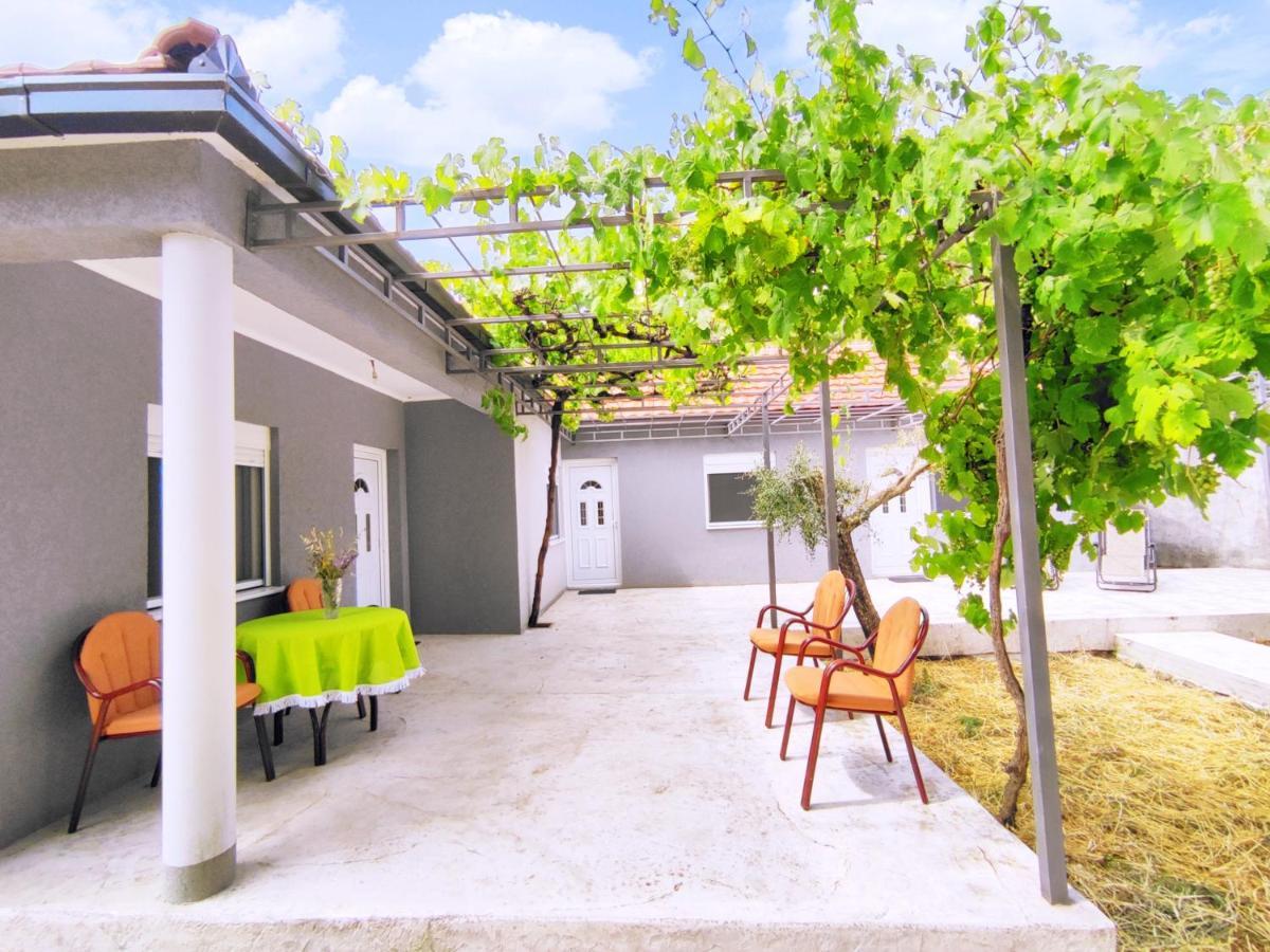 ヴィルパザル Celtis Shade Houseヴィラ エクステリア 写真